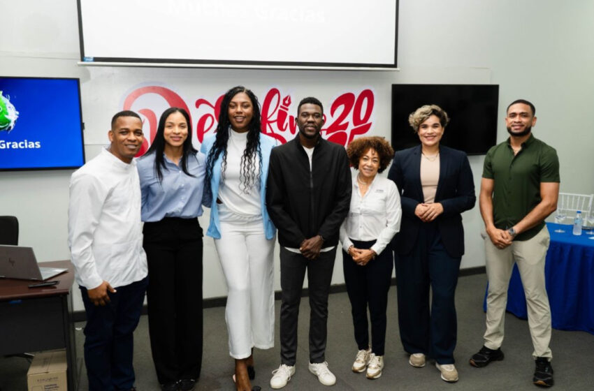  Atletas olímpicos imparten charla “Activa tu Espíritu Olímpico” a estudiantes del ITLA