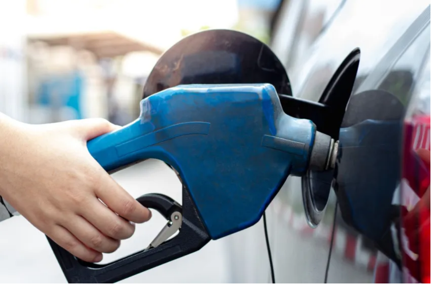  Gobierno mantiene sin variación precios de combustibles esenciales