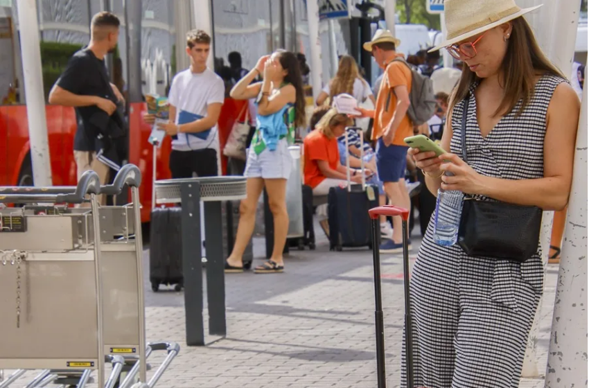  España cerrará 2025 próximo a los 100 millones de turistas extranjeros, según el sector