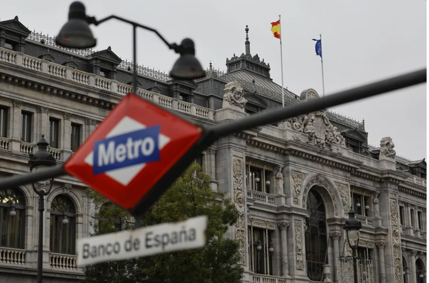  La morosidad de la banca cae al 2,84 % en octubre, tasa más baja desde septiembre de 2008