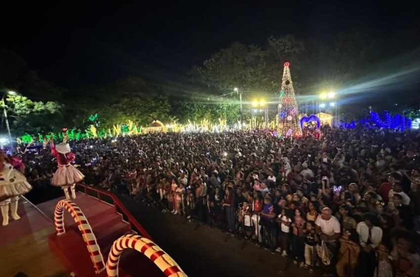  Más de 400,000 personas visitaron Villa Navidad este 25 de diciembre