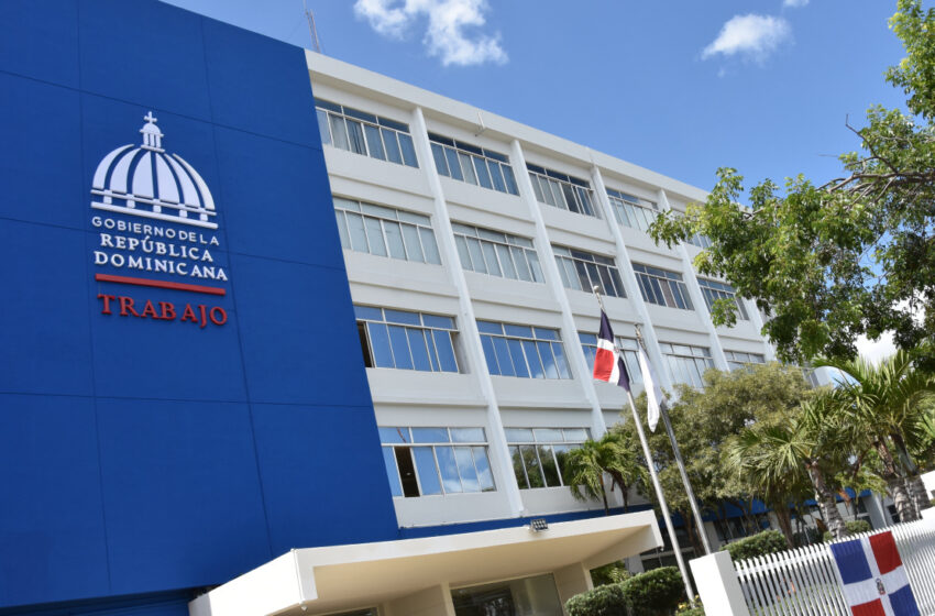  Ministerio de Trabajo informa feriado del Día de los Santos Reyes se cambia para el lunes 5 de enero