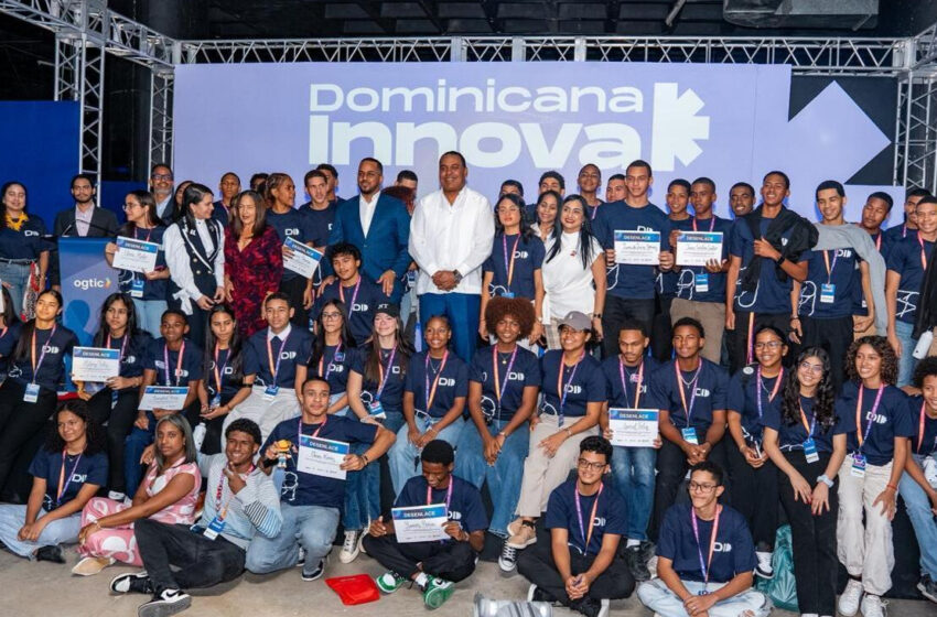  Ogtic impulsa talento joven con más de 180 becas en Dominicana Innova 2025