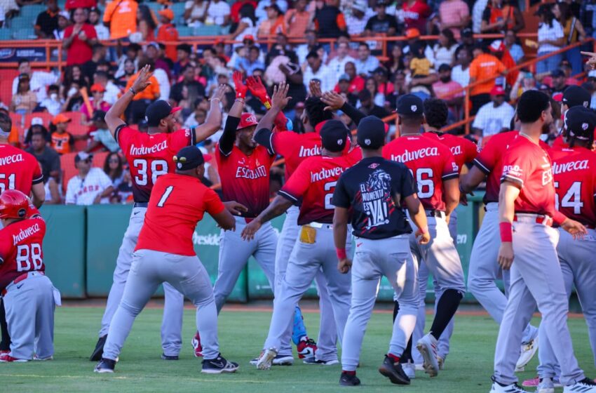  Leones del Escogido, a una victoria más del bicampeonato