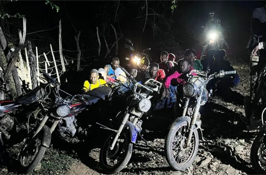  Interceptan dominicanos que transportaban a 15 haitianos indocumentados en Dajabón