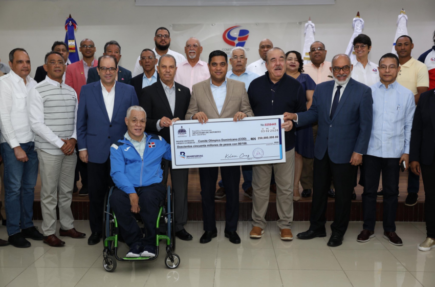  Ministro Kelvin Cruz entrega 250 millones más para preparación atletas Juegos Centroamericanos y del Caribe
