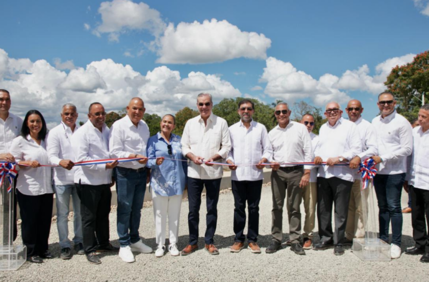  El presidente Abinader inaugura la construcción del muro de gaviones y adecuación del río Yuna
