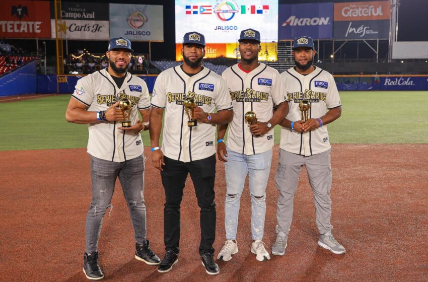  Junior Lake, Sócrates Brito, Franchy Cordero y Jimmy Cordero en equipo ideal SDC