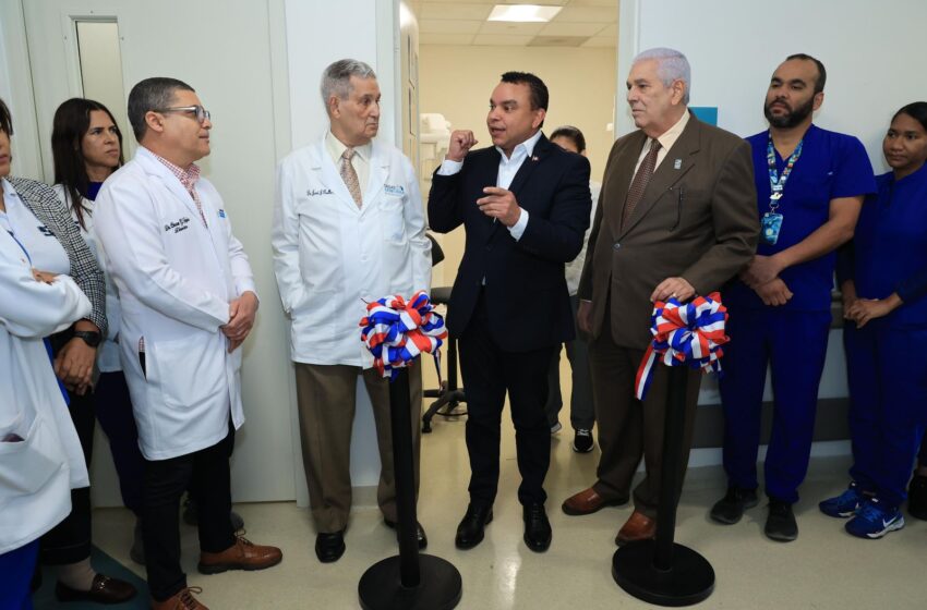  SNS fortalece atención de salud bucal con entrega de tomógrafos dentales y panorámicos en ocho hospitales, con una inversión total que supera los 63 millones de pesos