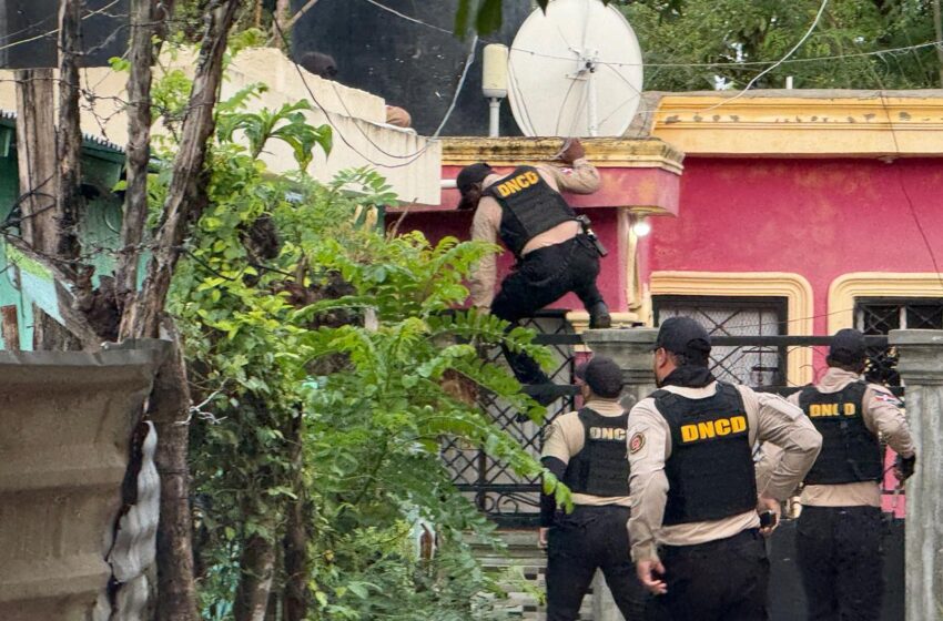  Capturados Cacon y el Lindo señalados como cabecillas de redes de microtráfico en Boca Chica