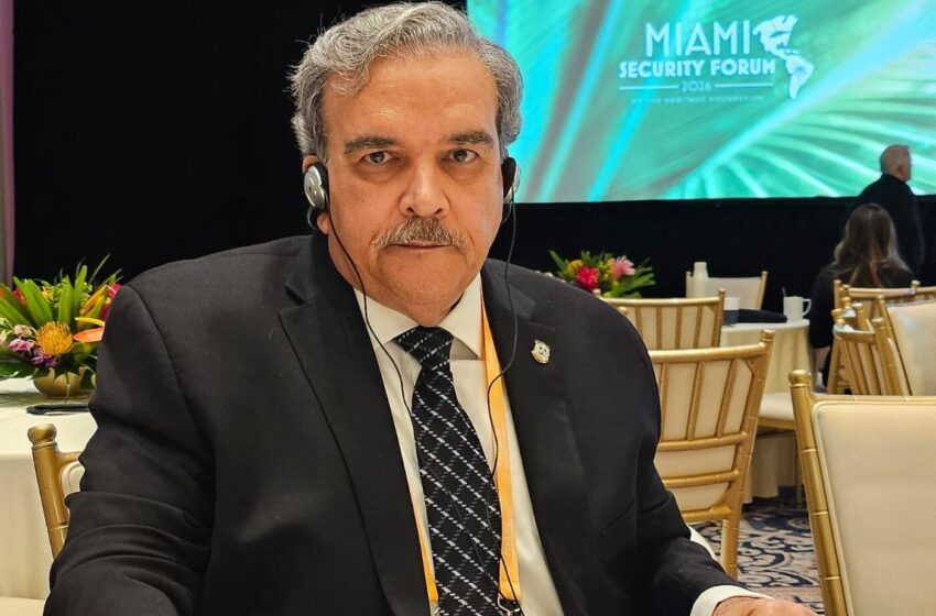  El diputado Elías Wessin advierte en el Miami Security Fórum sobre la brecha crítica entre amenazas y presupuesto en la seguridad hemisférica