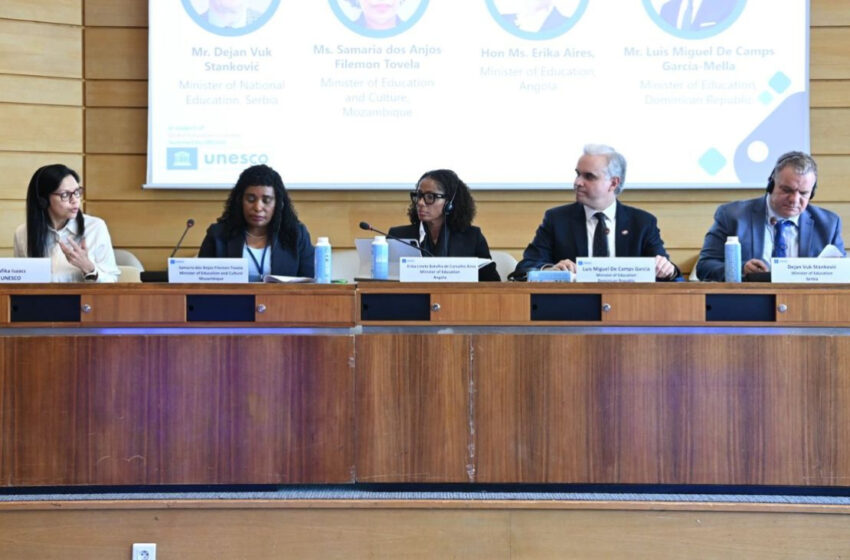  Ministro Luis Miguel De Camps destaca en la Unesco la Estrategia Nacional de Competencias Digitales como eje de transformación educativa nacional