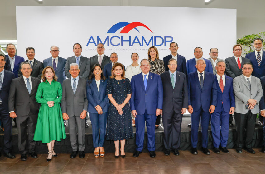  Ministro de Hacienda y Economía destaca el firme compromiso del Gobierno para potenciar el crecimiento económico