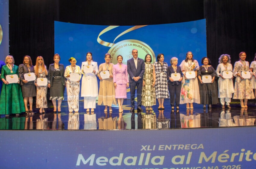  Presidente Abinader reconoce y distingue a 22 dominicanas con la Medalla al Mérito de la Mujer por su liderazgo, trayectoria y aportes al desarrollo del país