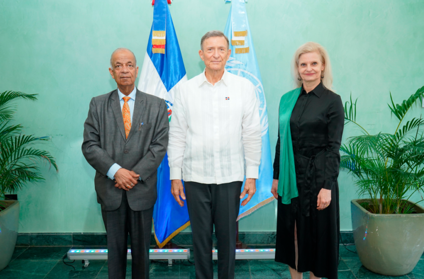  Canciller Roberto Álvarez se reúne con alto funcionario de Naciones Unidas sobre apoyo al despliegue de la GSF en Haití