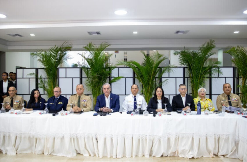  Presidente Abinader encabeza reunión de seguimiento al Plan de Seguridad Ciudadana