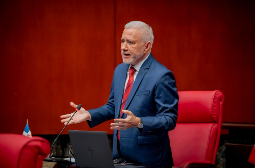  Senador Antonio Taveras suelta al PRM y se declara independiente