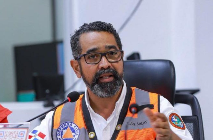  Juan Salas, director Defensa Civil, informa toca campana de libre de cáncer