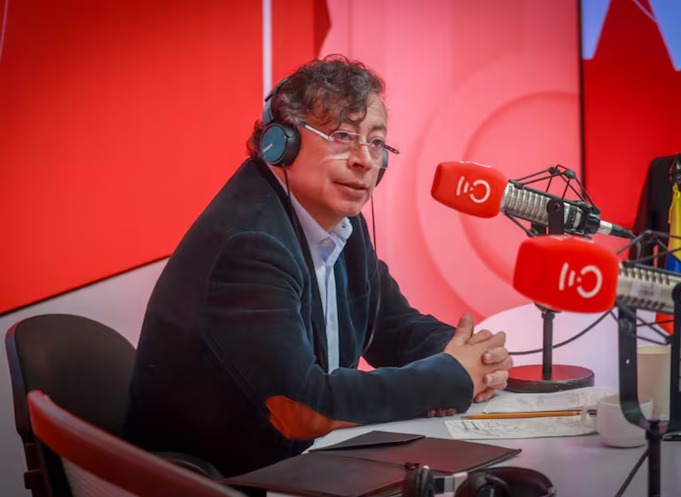  Petro afirma que Bolivia está pasando a extremismos con la expulsión de su embajadora