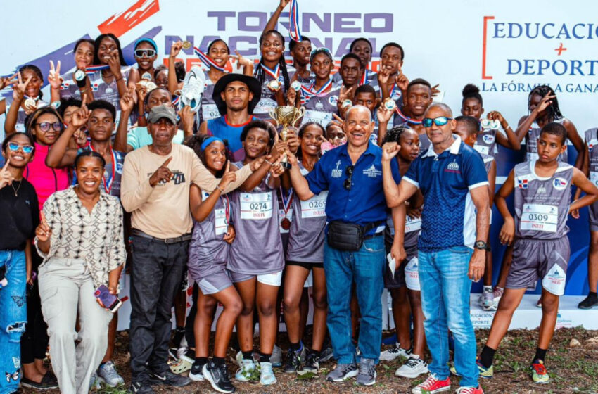  Provincia Samaná domina la apertura del Torneo Nacional de Atletismo Escolar Inefi 2026