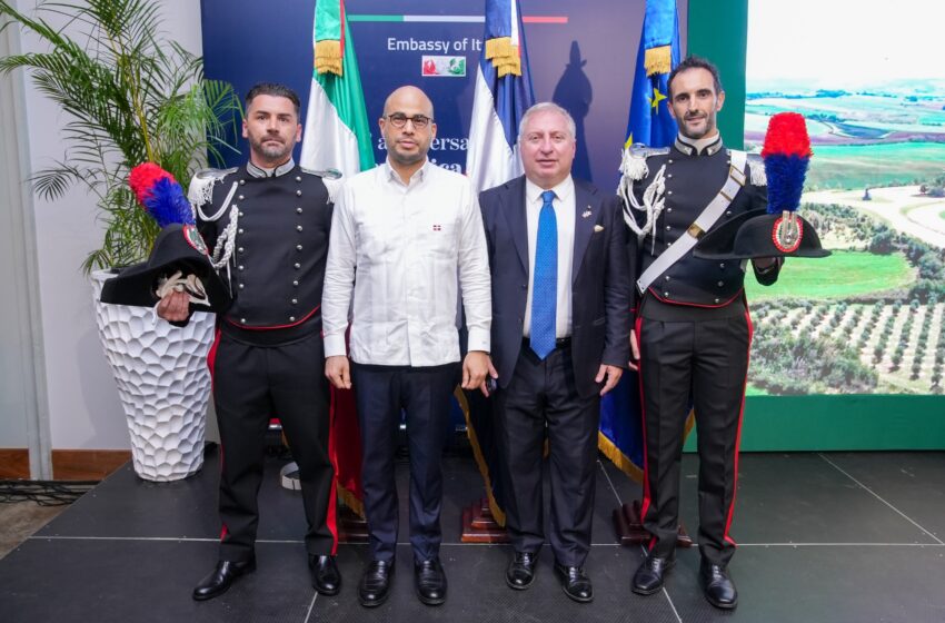  Embajada de Italia celebra el 2 de Junio con un recibimiento musical