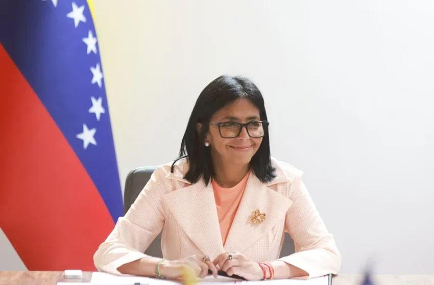  Delcy Rodríguez designa a los nuevos ministros de Vivienda y Ecosocialismo en Venezuela