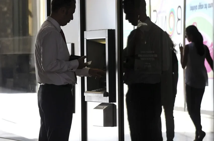  Santander, BBVA y CaixaBank se unen y ponen en marcha un servicio contra el fraude bancario