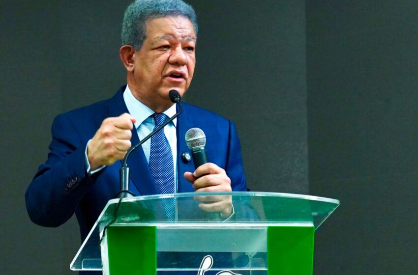  Leonel: El gran legado del PRM será una deuda pública irresponsable e insostenible destinada a pagar salarios, viáticos y ampliar la nómina estatal