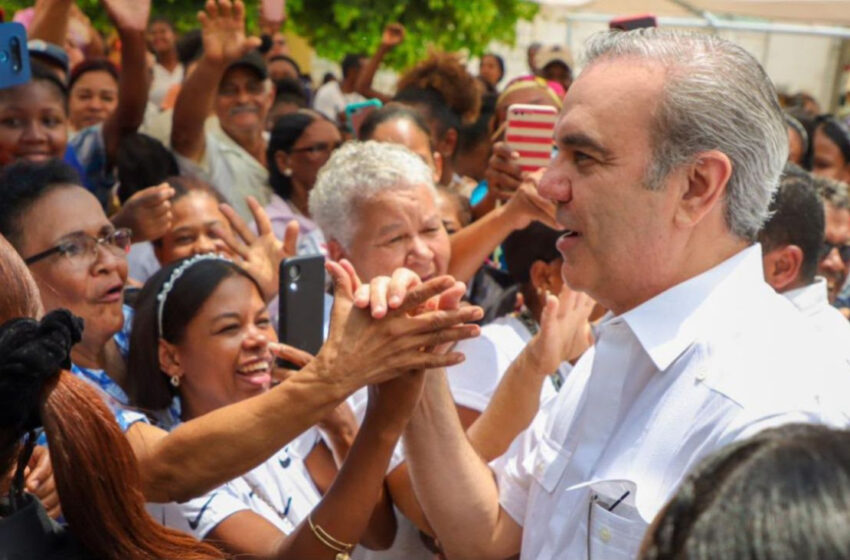  Presidente Abinader entregará títulos de propiedad e inaugurará un hospital y un Centro de Iniciación Deportiva este sábado en el Gran Santo Domingo