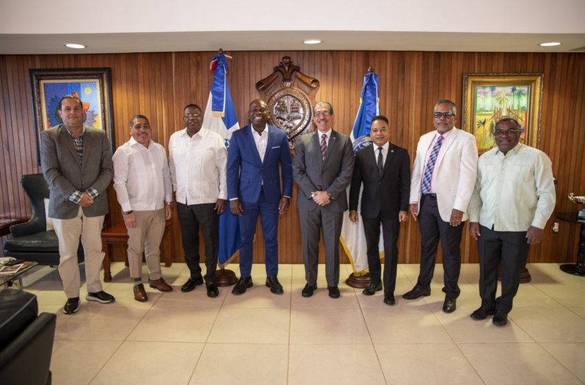  UASD y Fundación Hospital el Buen Samaritano firman alianza para fortalecer salud y formación en la región Este