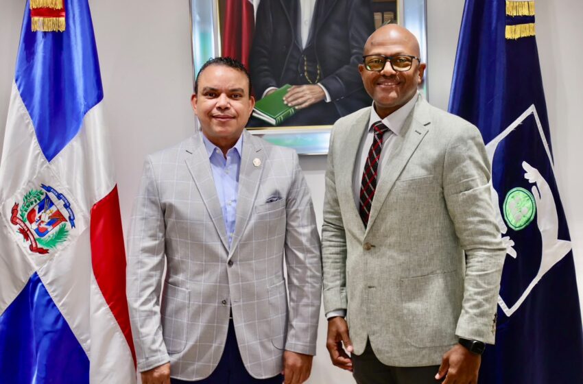  Director ejecutivo SNS agradece al CMD reconocimiento como Hijo Meritorio de Sánchez Ramírez