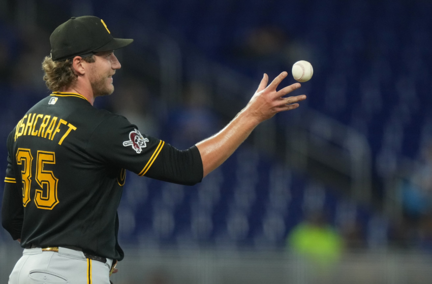  Ashcraft lanza juego completo con apenas 85 pitcheos y Piratas aplastan Marlins