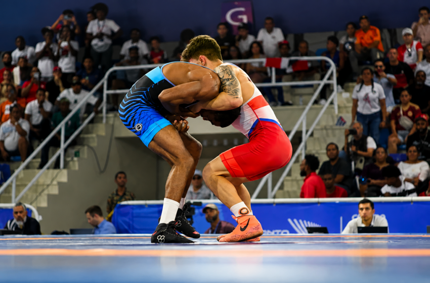  Cubano Kevin de Armas se queda con oro en 60 kilogramos en lucha