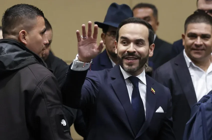  De la Espriella rompe otra tradición y dará su primer discurso como presidente de Colombia ante militares