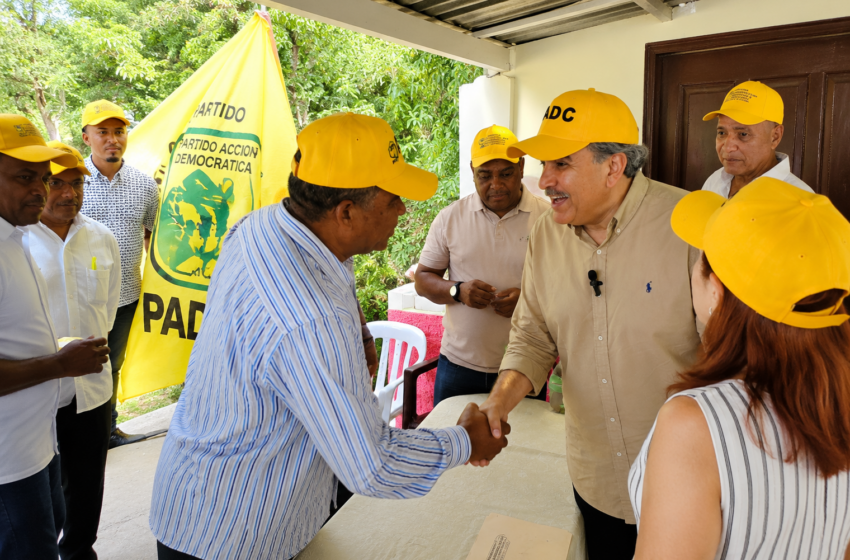  Wessin Chávez deja instalados Comités Municipales y de Distritos Municipales de Bohechío, Arroyo Cano y Yaque