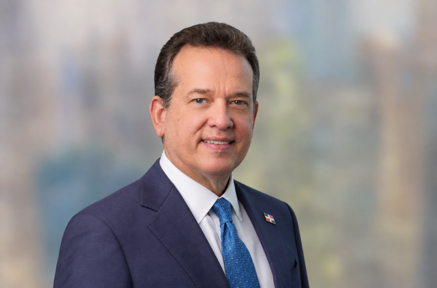  Víctor “Ito” Bisonó asumirá como nuevo canciller de República Dominicana
