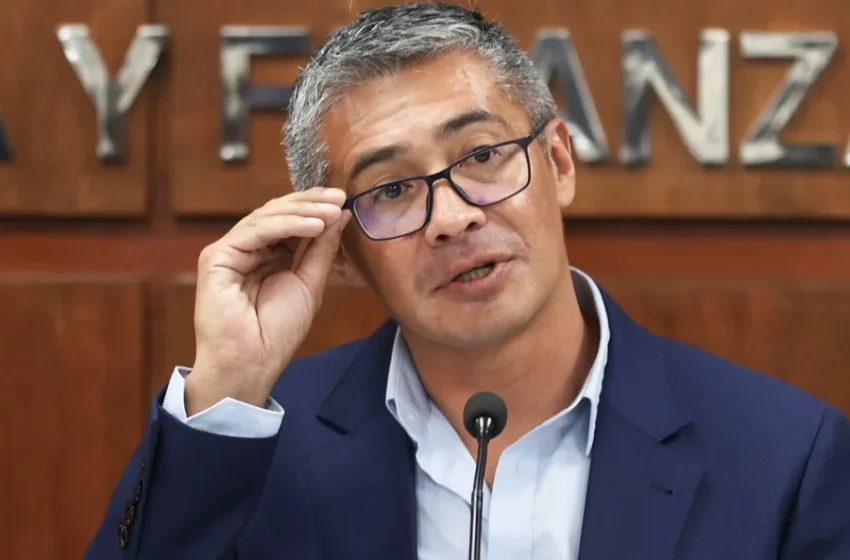  La Asamblea Legislativa de Bolivia censura al ministro de Economía y abre la posibilidad de su destitución