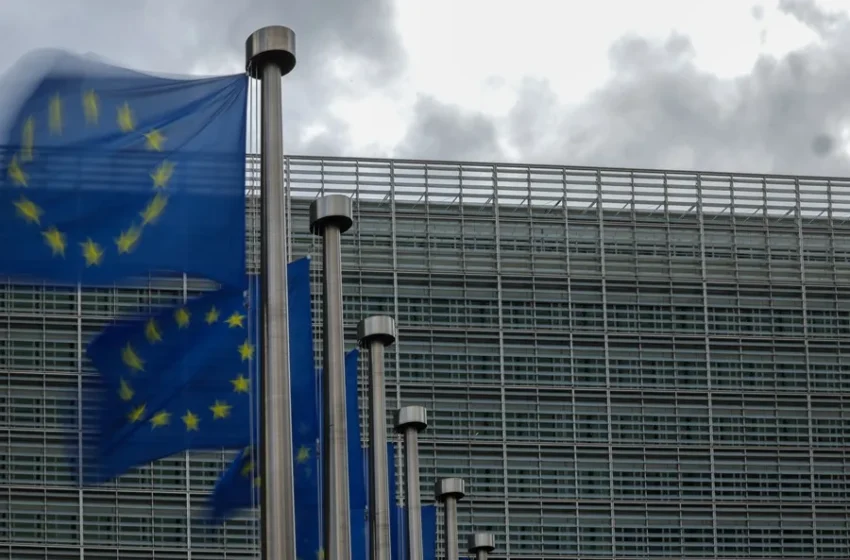  Bruselas responde a Trump que su asociación con Canadá no va en contra de nadie
