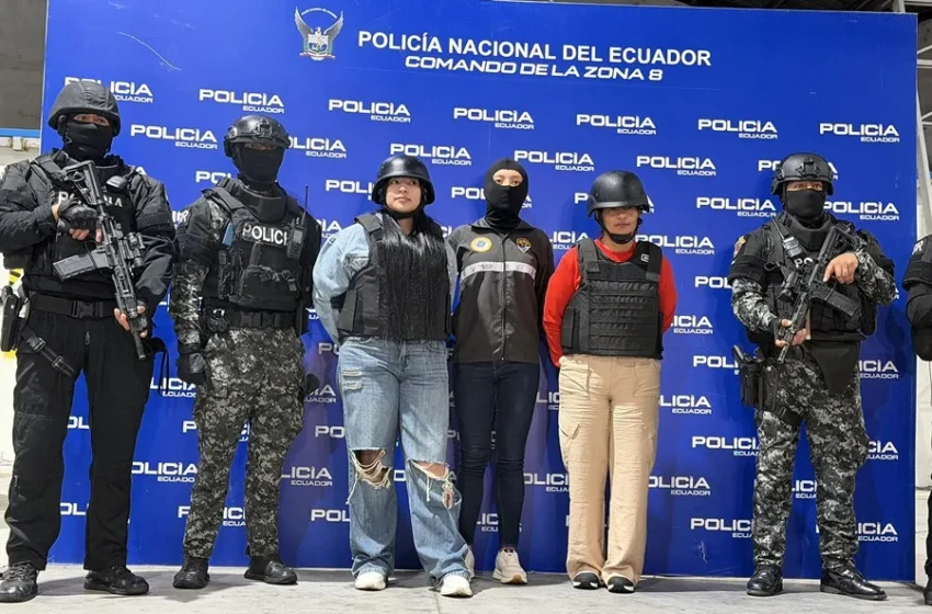  Llegan a Ecuador la esposa y la hija del narcotraficante y líder criminal Fito, tras ser expulsadas de Colombia