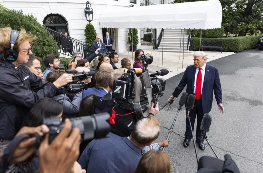  Los tres medios de comunicación vetados por Trump en la Casa Blanca le demandan
