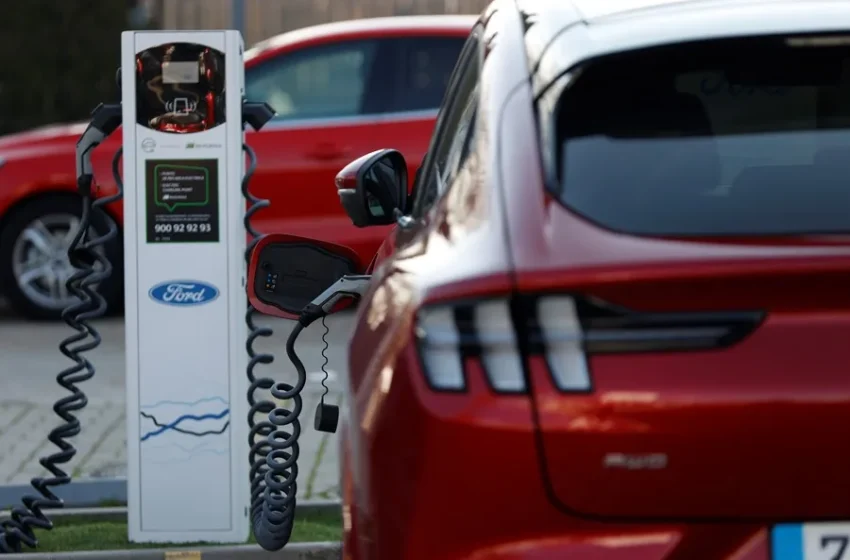  Un 10 % de nuevos coches vendidos en España entre enero y agosto de 2026 fueron eléctricos
