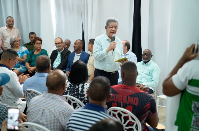  Leonel emplaza a funcionarios por crisis eléctrica: “Ustedes no están para quejarse, están para resolver”